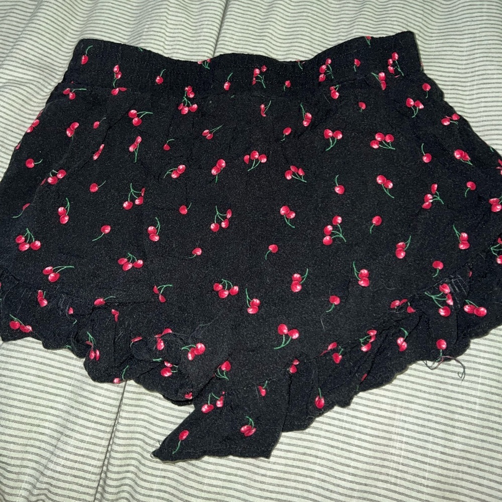 forever 21 cherry shorts